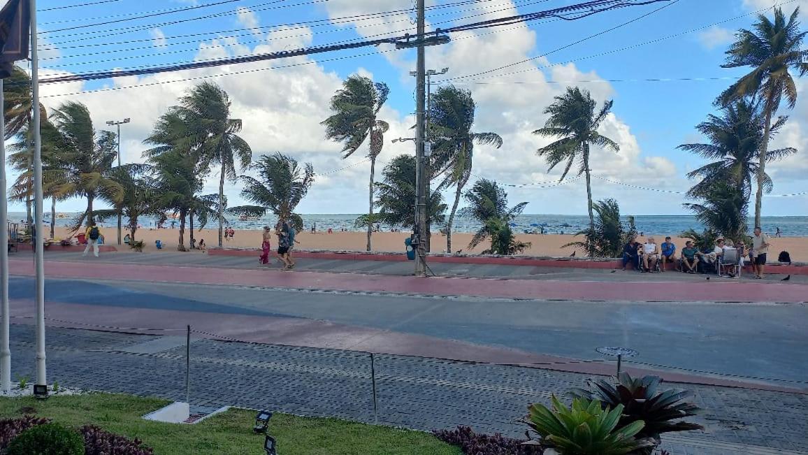 Flat Mobiliado, Beira Mar Na Localizacao Da Do Cabo Branco - Pb Apartamento